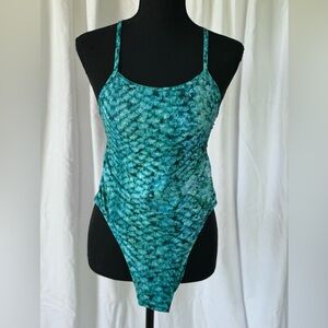 Jolyn One Piece | Fixed Cross Back | Size 32 | “Brandon”